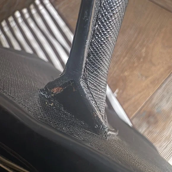 Henri Bendel Black Structured Leather Tote - Picture 12 of 13